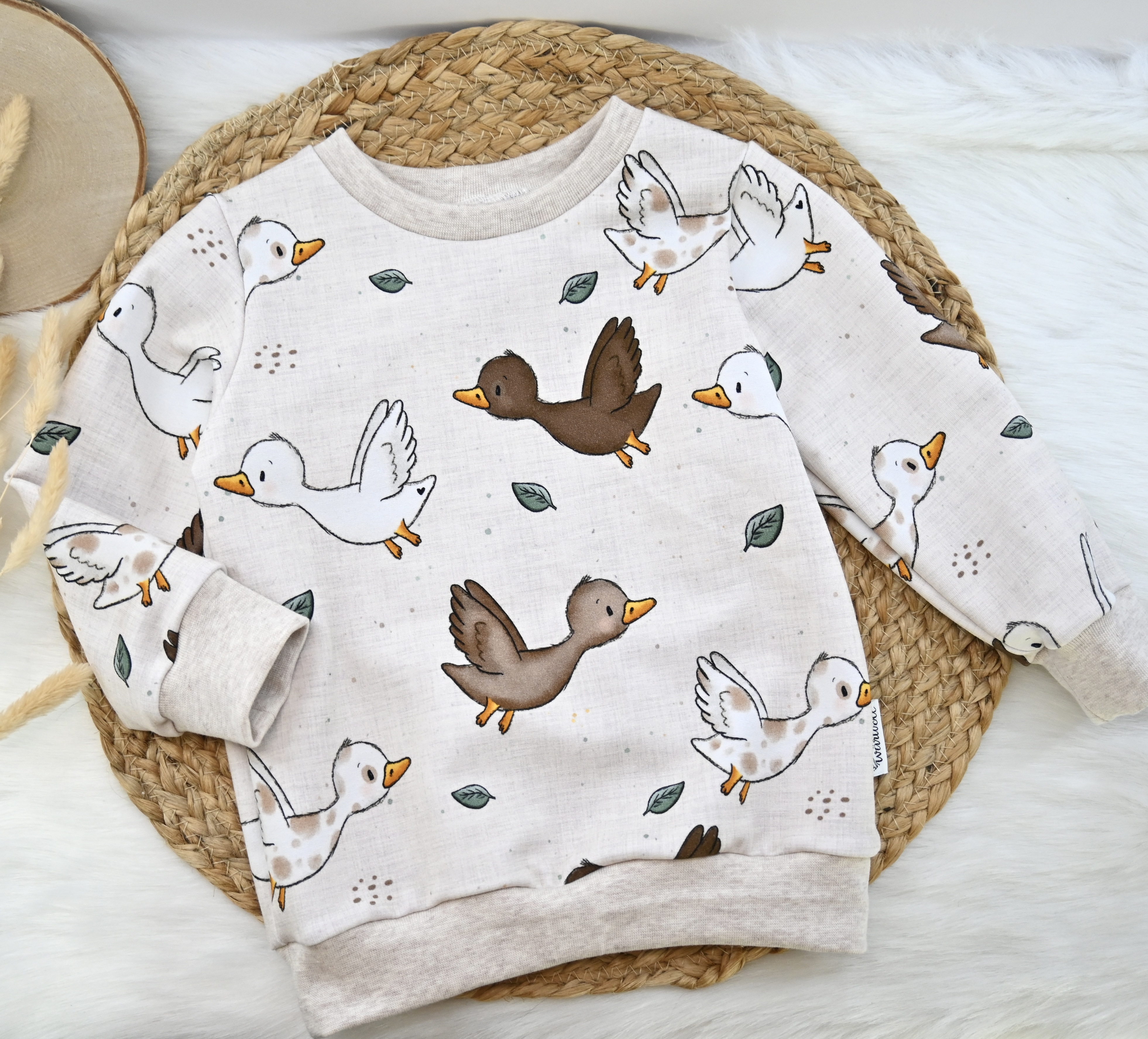 Sweater "Wildgänse", Gr. 80 von wärtvoll handmade - Handgemacht in der Schweiz