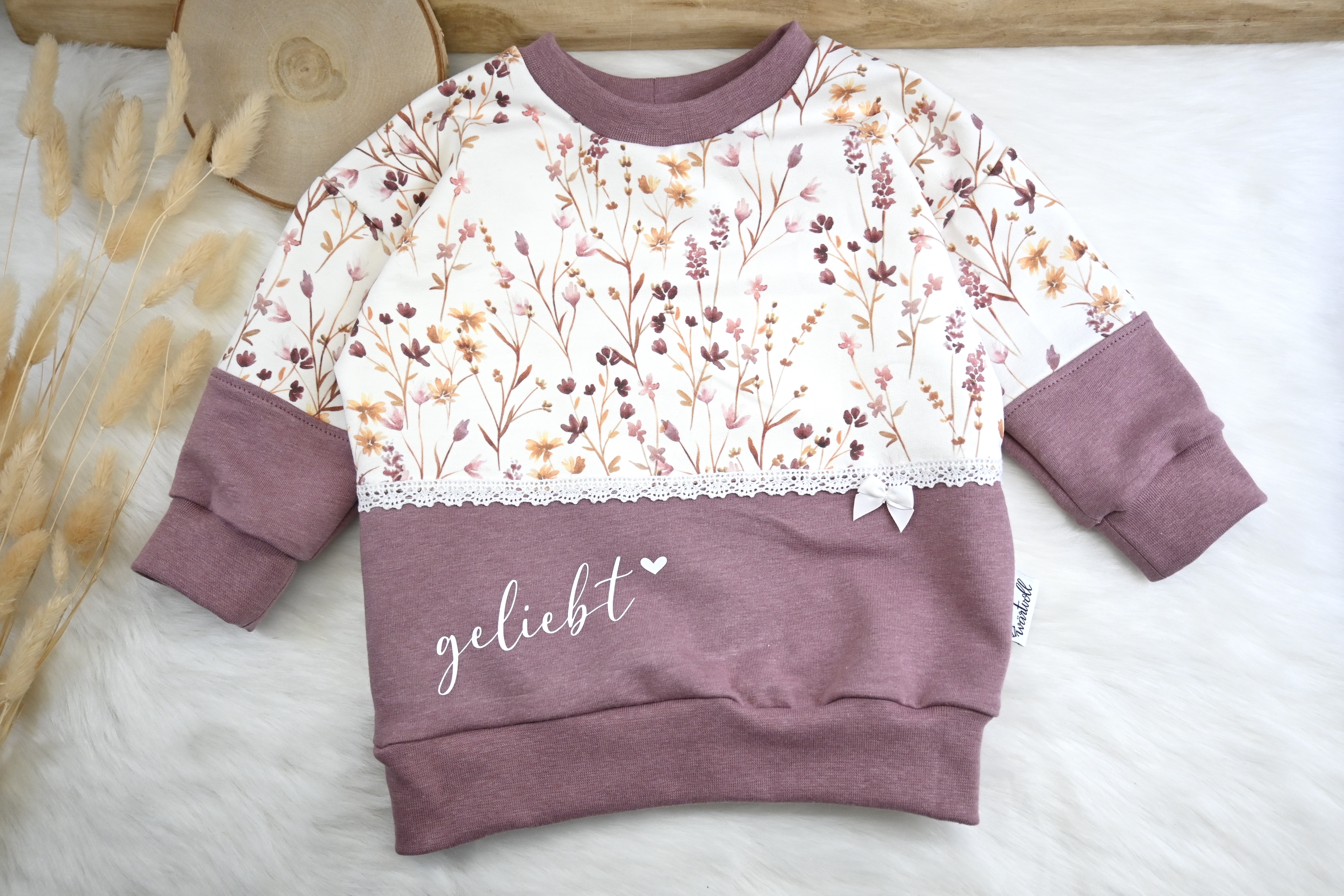 Sweater "geliebt", Gr. 74 von wärtvoll handmade - Handgemacht in der Schweiz